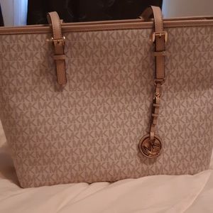 Michael Kors tote